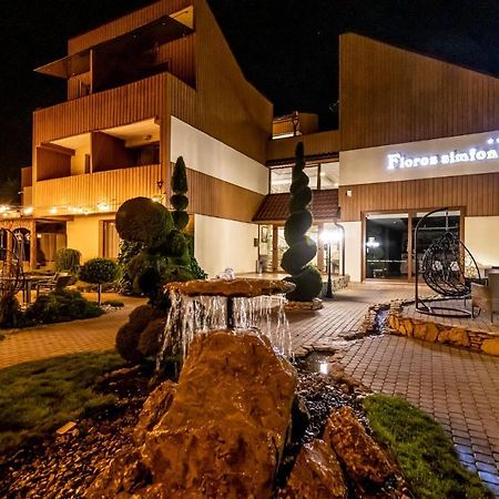 Hotel Floros Simfonija à Šventoji Extérieur photo