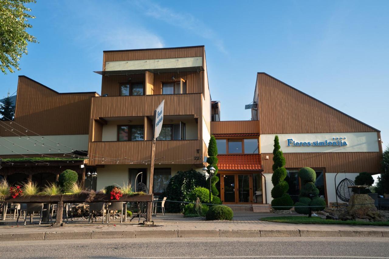 Hotel Floros Simfonija à Šventoji Extérieur photo