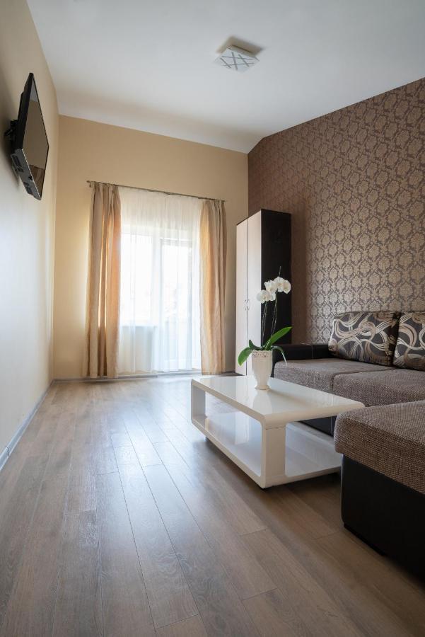 Hotel Floros Simfonija à Šventoji Extérieur photo