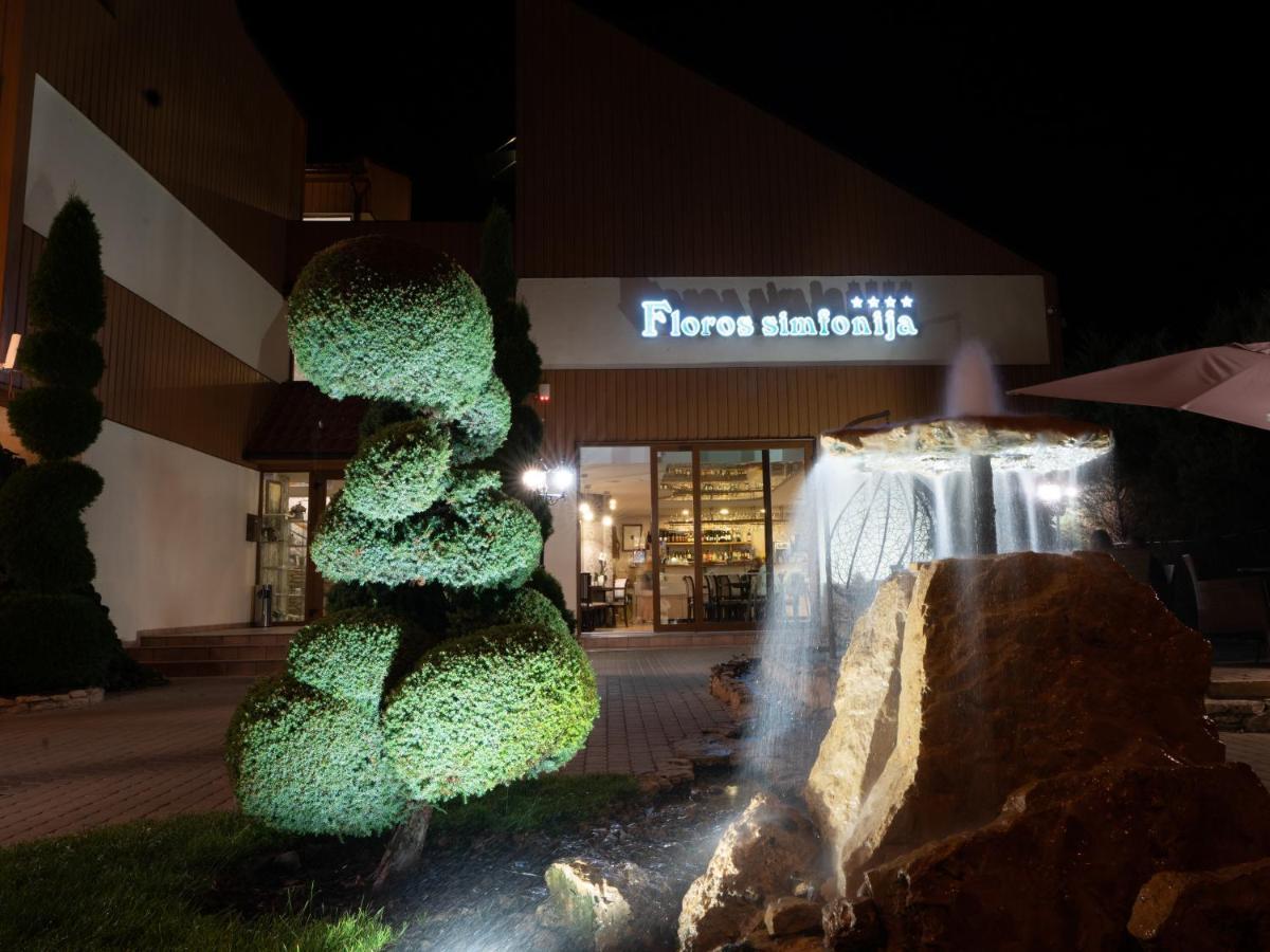 Hotel Floros Simfonija à Šventoji Extérieur photo