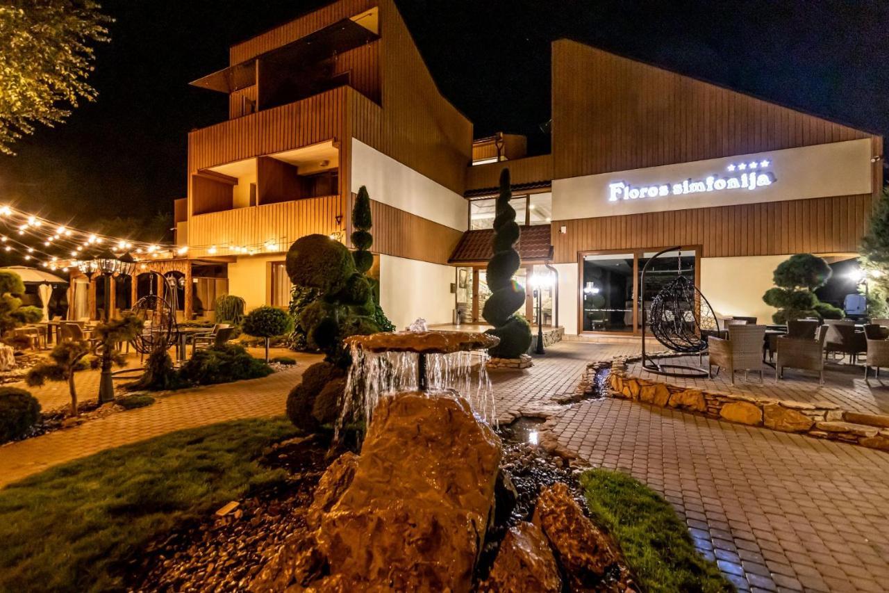 Hotel Floros Simfonija à Šventoji Extérieur photo